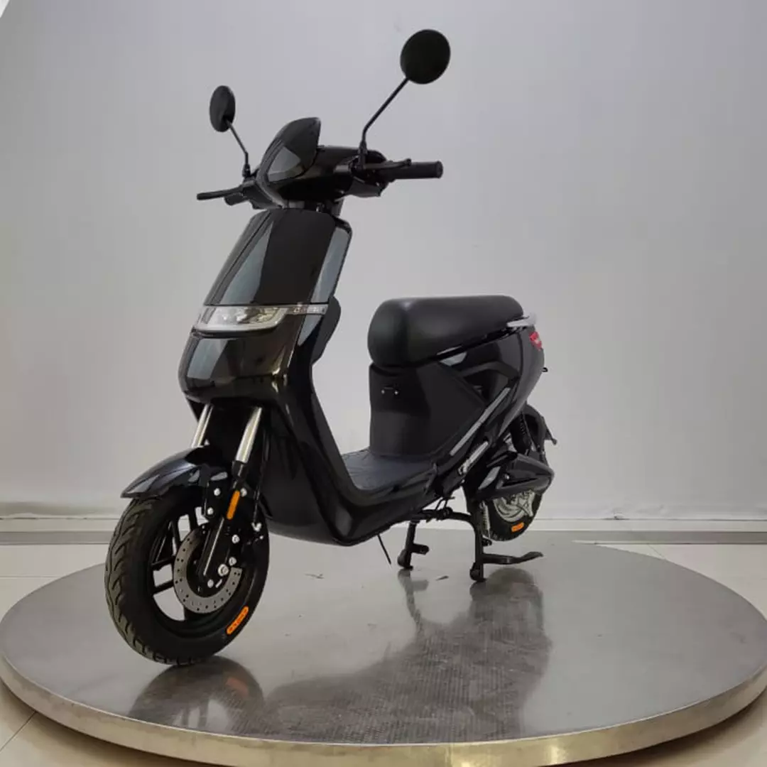 Scooter électrique Mot’Aratra N1