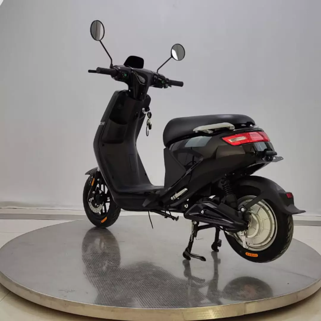 Scooter électrique Mot’Aratra N1